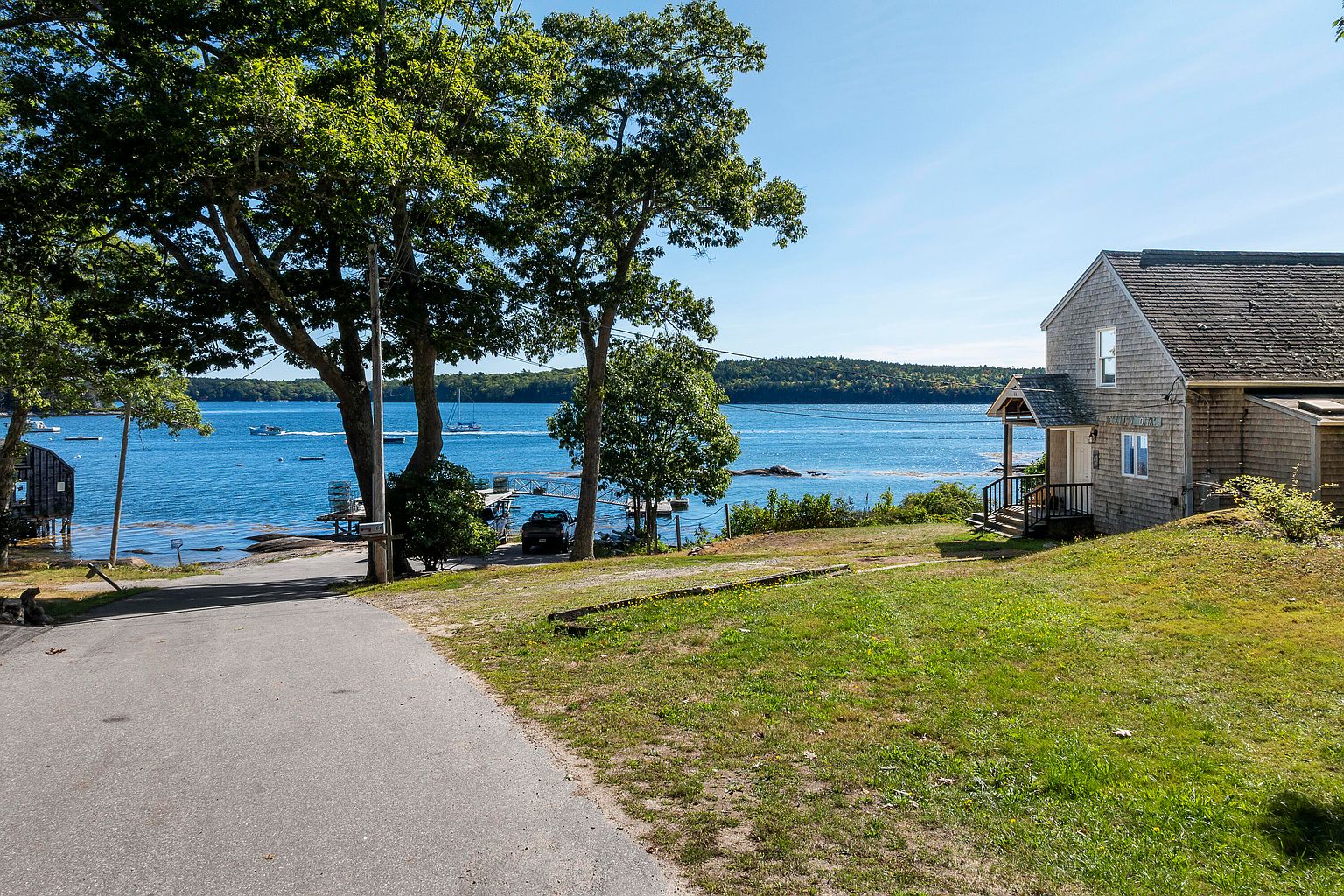 Property listing photograph