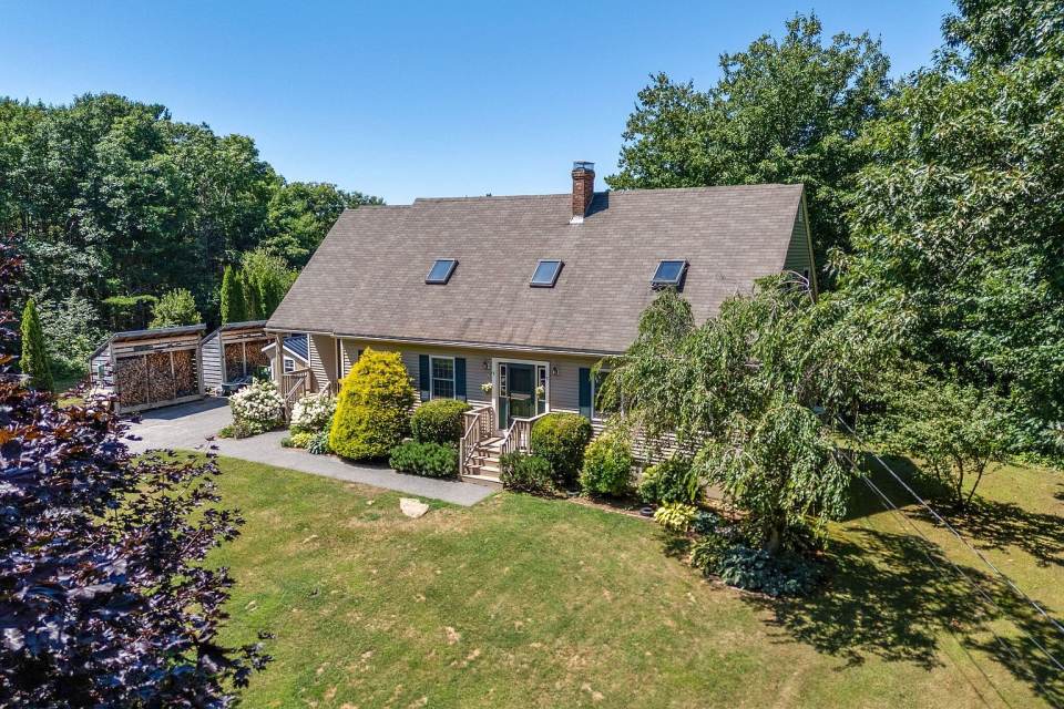 Property listing photograph