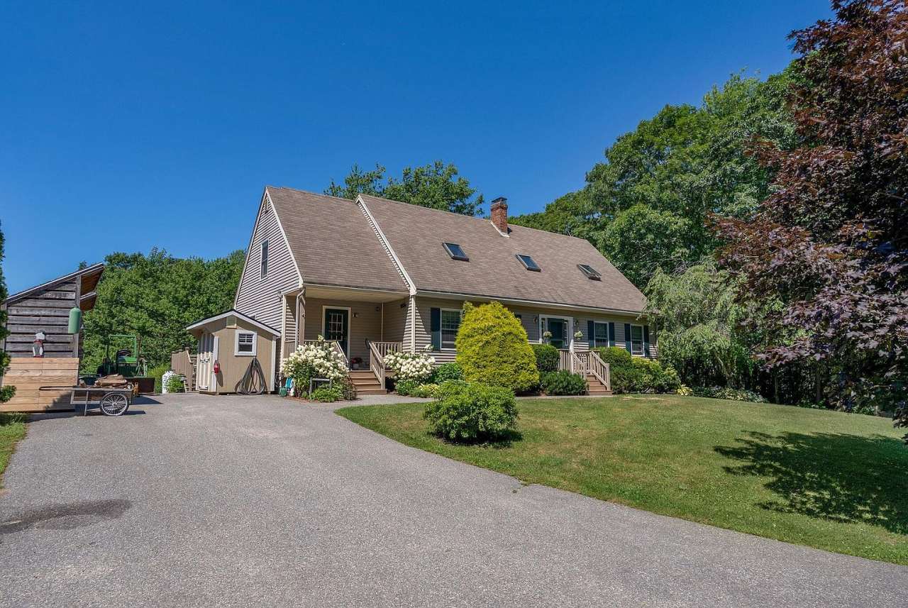 Property listing photograph
