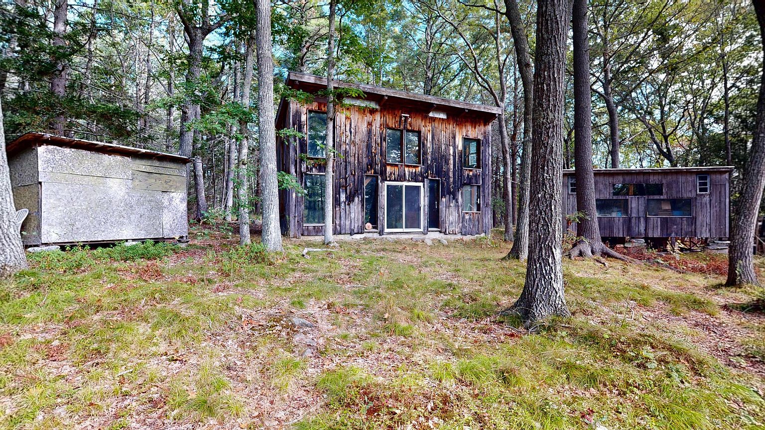 Property listing photograph