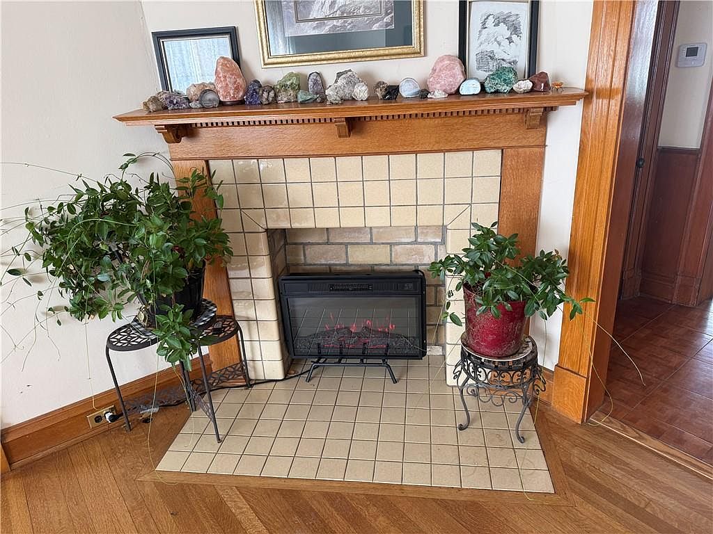 Property photo: 215 S 5th St, Independence, KS 67301