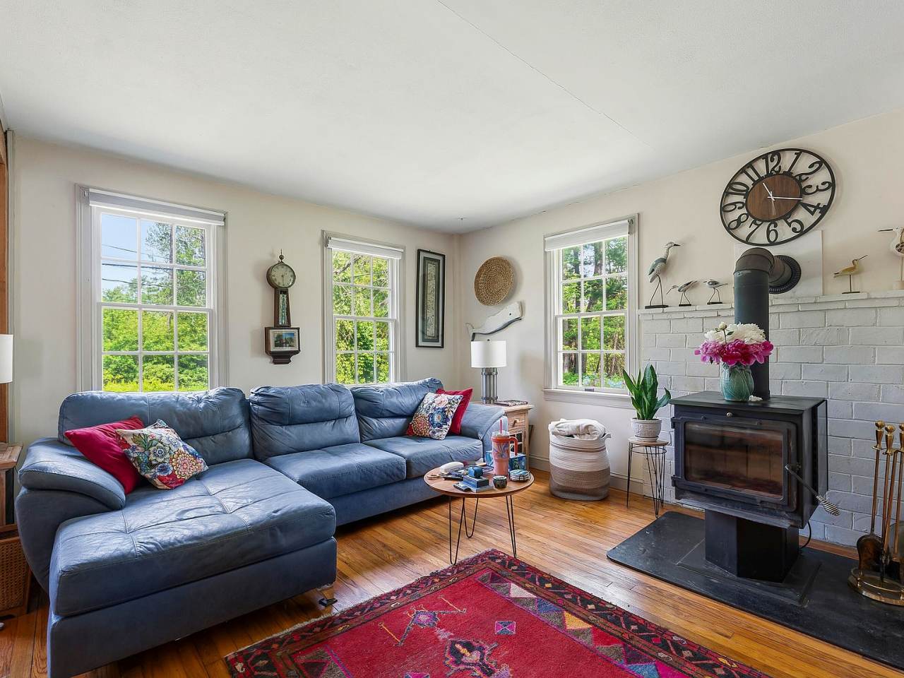Property listing photograph