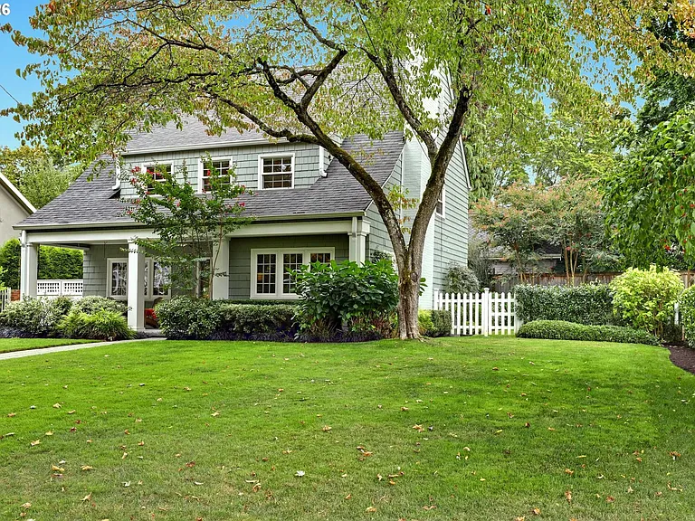 Property listing photograph