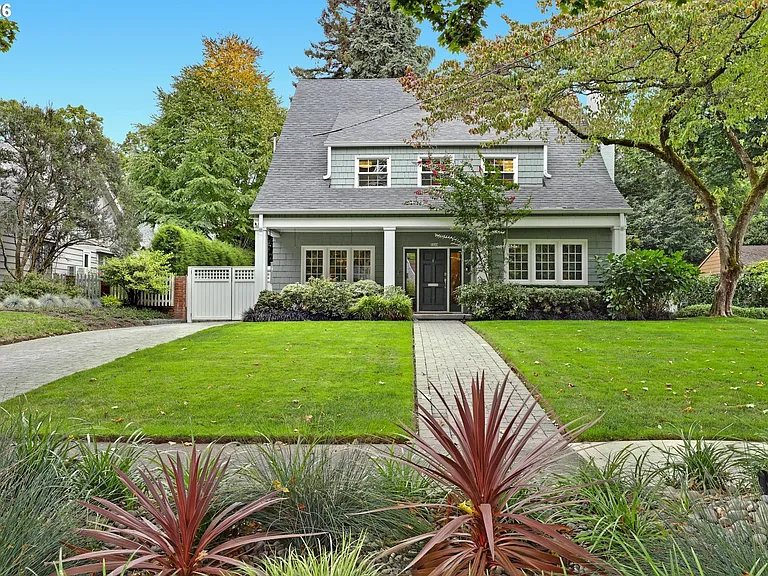 Property listing photograph