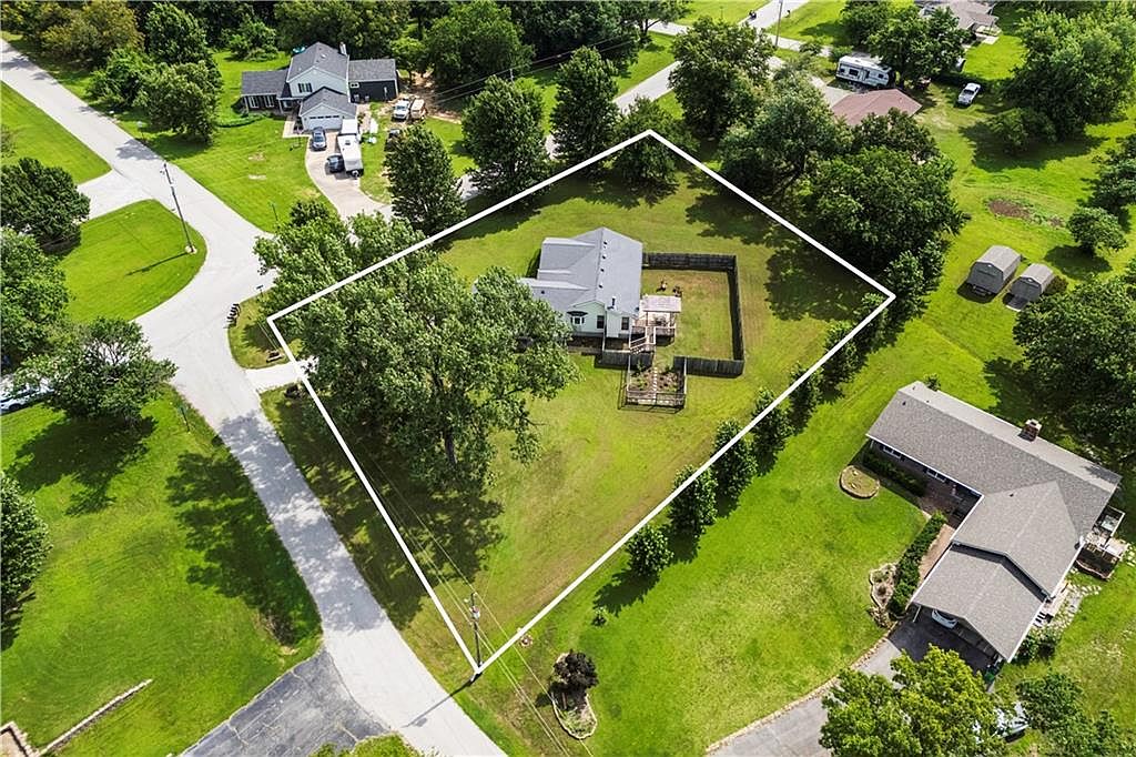 Property photo: 4001 County Road 4055, Independence, KS 67301