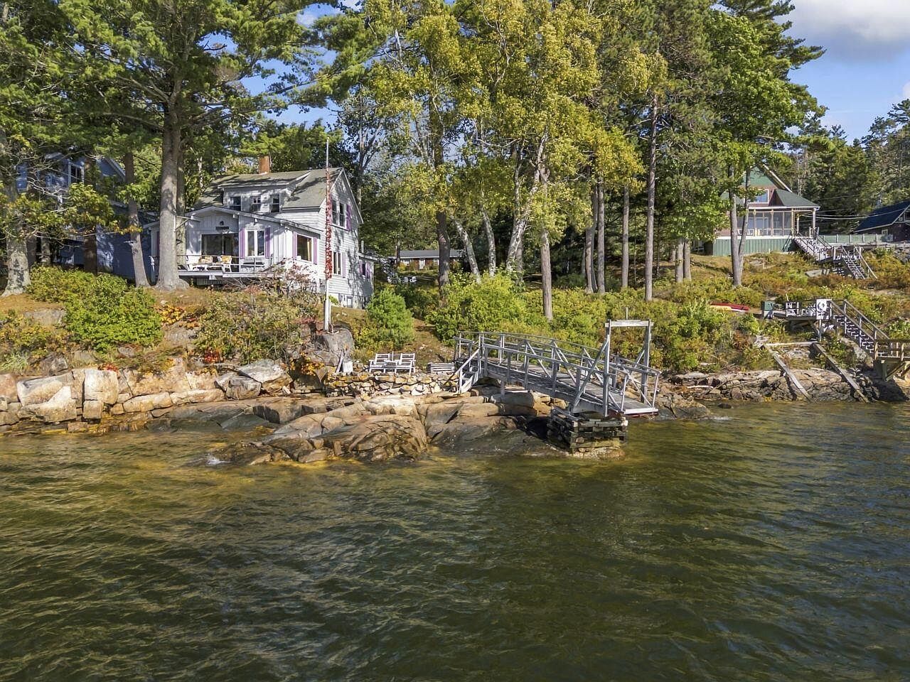 Property listing photograph