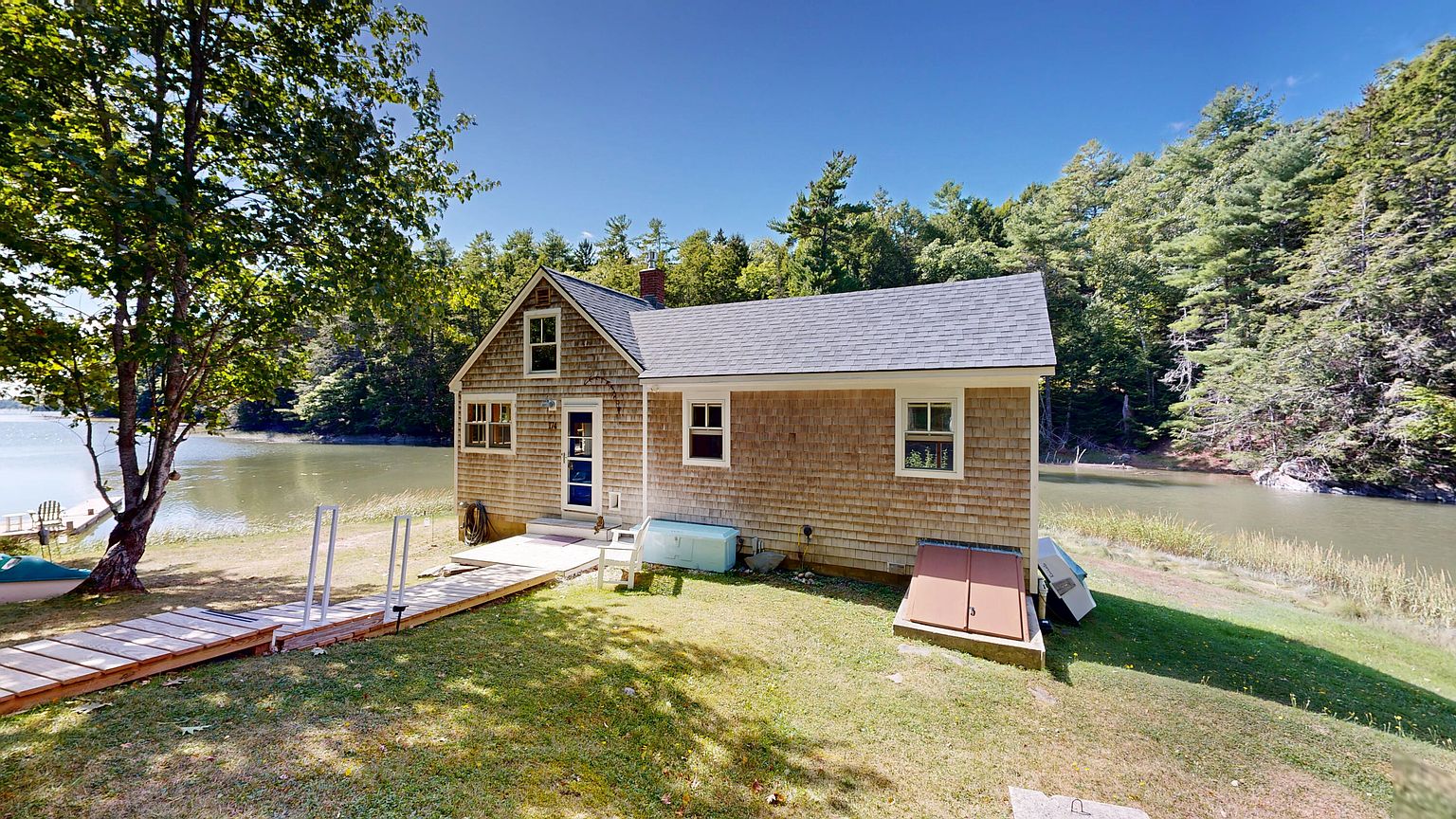 Property listing photograph