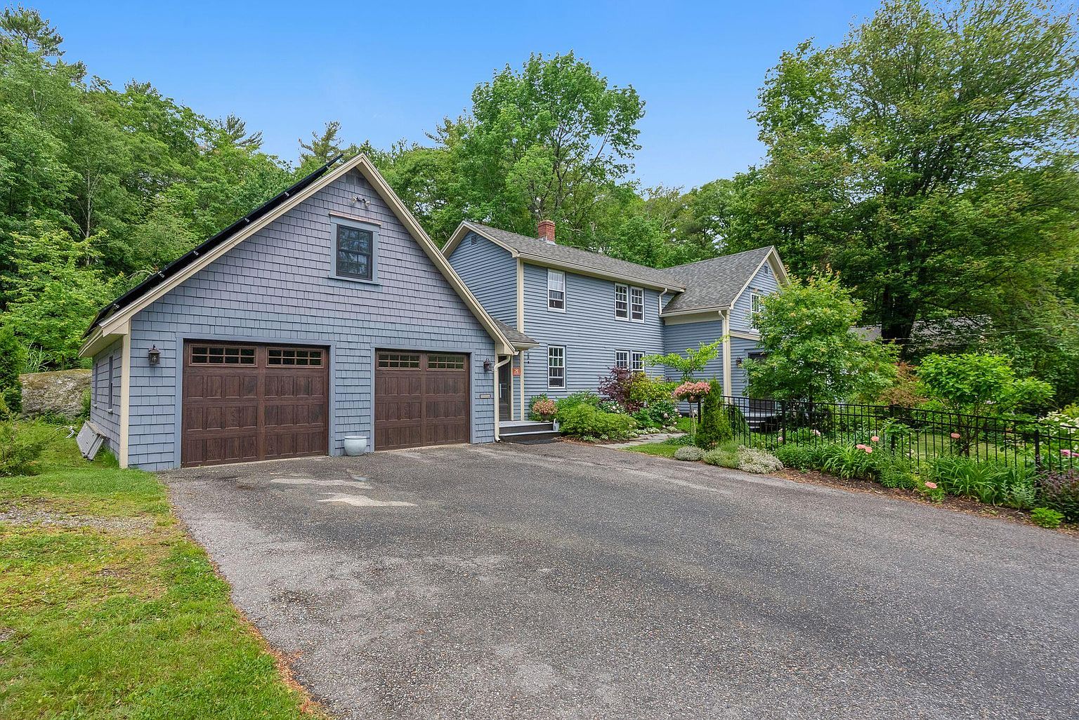 Property listing photograph