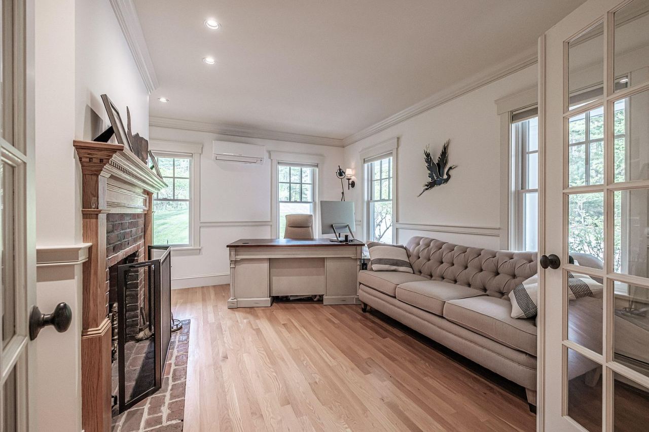 Property listing photograph