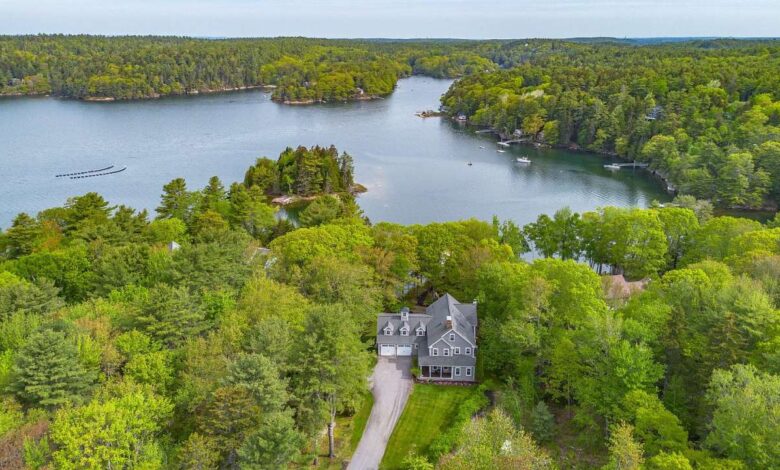 Property listing photograph