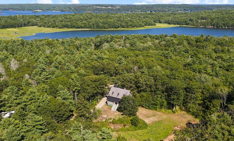 Property listing photograph